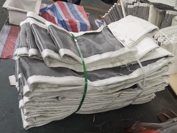 非金屬膨脹節蒙皮材質