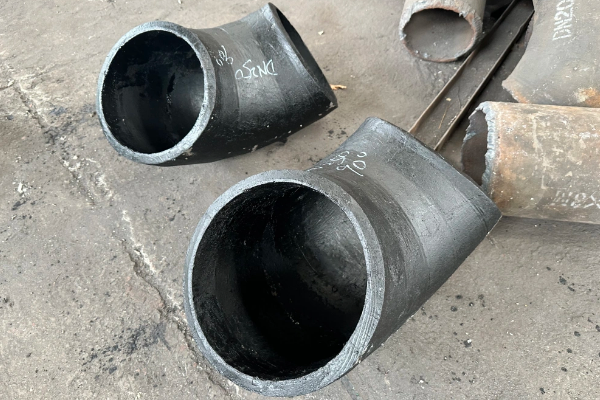 稀土耐磨合金焊接彎頭90° 稀土耐磨合金焊接彎頭90°